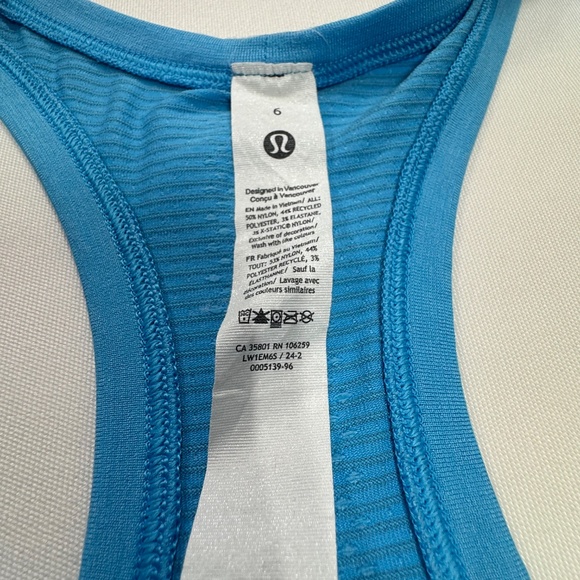 Lululemon Swiftly Tech Racerback Tank‎ Top 2.0  - Size 6. - Picture 13 of 16